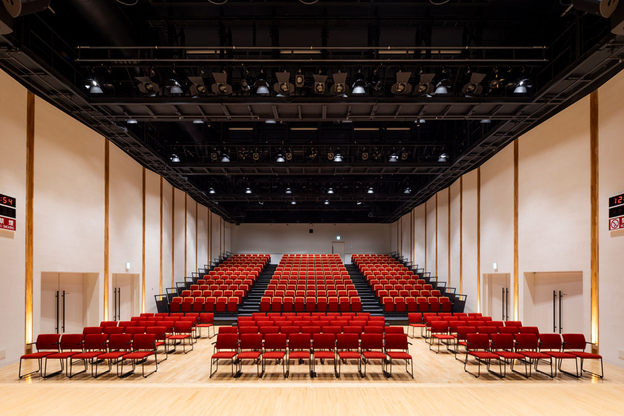 RaiBoC Hall（市民会館おおみや） 小ホール